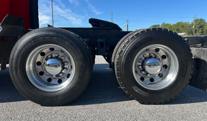 2019 PETERBILT 579 W/80″ MID-ROOF SLEEPER full