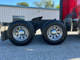 2019 PETERBILT 579 W/80″ MID-ROOF SLEEPER full