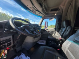 2019 PETERBILT 579 W/80″ MID-ROOF SLEEPER full