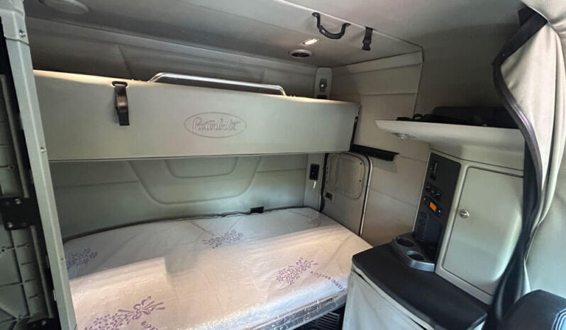2019 PETERBILT 579 W/80″ MID-ROOF SLEEPER full