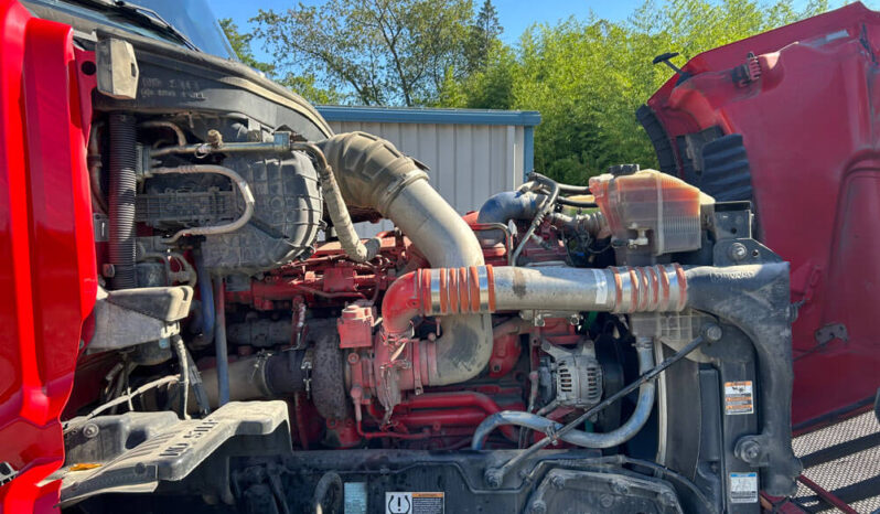 2019 PETERBILT 579 W/80″ MID-ROOF SLEEPER full