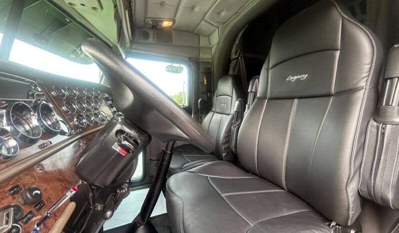 2006 PETERBILT 379 W/158K MILES ON CERTIFIED OVERHAUL full