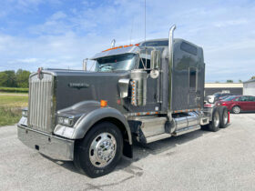 2006 KENWORTH W900B W/105K MILES ON CAT CERTIFIED OVERHAUL