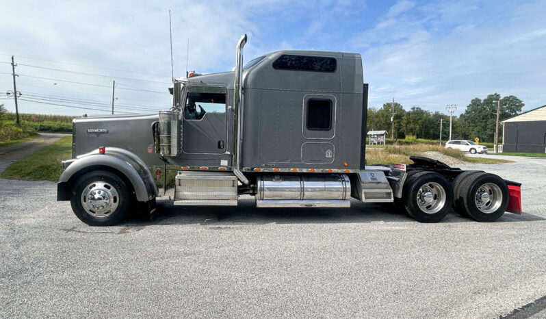 2006 KENWORTH W900B W/105K MILES ON CAT CERTIFIED OVERHAUL full
