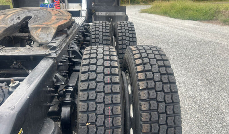 2020 PETERBILT 389 W/33K MILES ON CERTIFIED OVERHAUL full