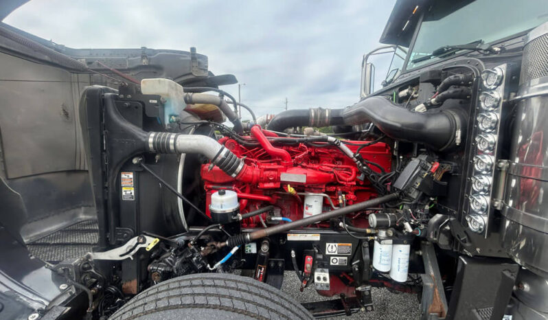 2020 PETERBILT 389 W/33K MILES ON CERTIFIED OVERHAUL full