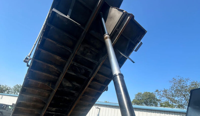 2016 PETERBILT 348 TRI-AXLE DUMP TRUCK W/OPTIONAL 2 YEAR UNLIMITED MILEAGE WARRANTY full