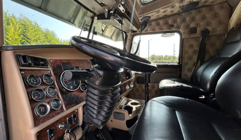 2005 KENWORTH W900L W/378K ON OVERHAUL full