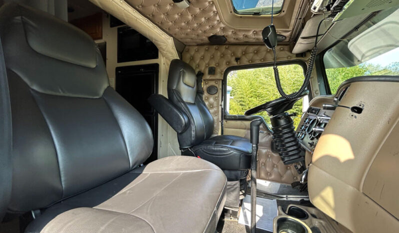 2005 KENWORTH W900L W/378K ON OVERHAUL full