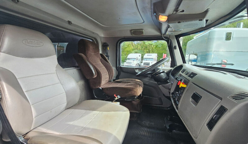 2016 PETERBILT 348 TRI-AXLE DUMP TRUCK W/OPTIONAL 2 YEAR UNLIMITED MILEAGE WARRANTY full