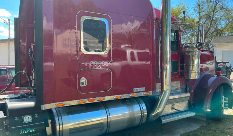 2007 KENWORTH W900L W/86” DOUBLE BUNK STUDIO SLEEPER full