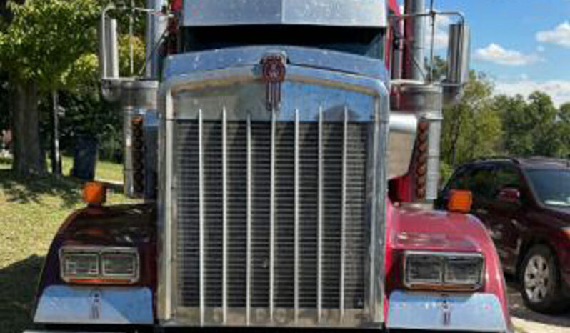 2007 KENWORTH W900L W/86” DOUBLE BUNK STUDIO SLEEPER full
