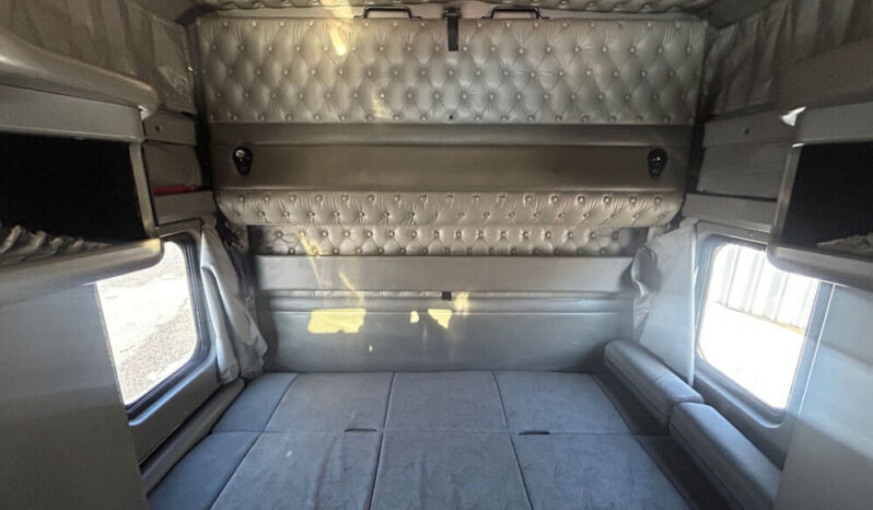 2007 KENWORTH W900L W/167K MILES ON CERTIFIED OVERHAUL full