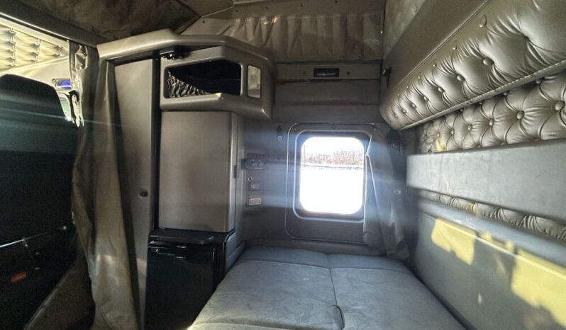 2007 KENWORTH W900L W/167K MILES ON CERTIFIED OVERHAUL full