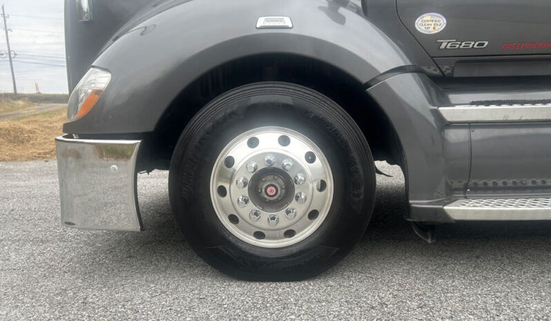 2018 KENWORTH T680 W/10K MILES ON CUMMINS OVERHAUL full