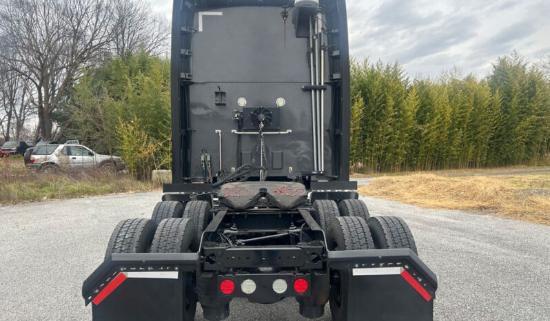 2018 KENWORTH T680 W/10K MILES ON CUMMINS OVERHAUL full