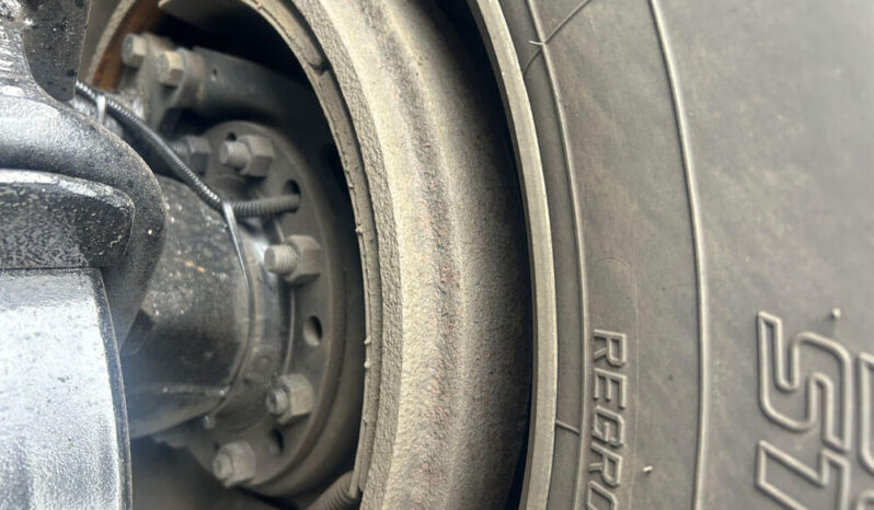 2018 KENWORTH T680 W/10K MILES ON CUMMINS OVERHAUL full