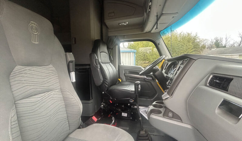 2018 KENWORTH T680 W/10K MILES ON CUMMINS OVERHAUL full