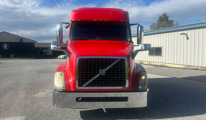 2018 VOLVO VNL64T730 W/70″ SLEEPER full