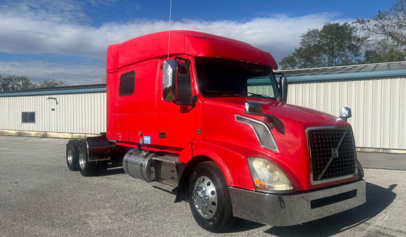 2018 VOLVO VNL64T730 W/70″ SLEEPER full