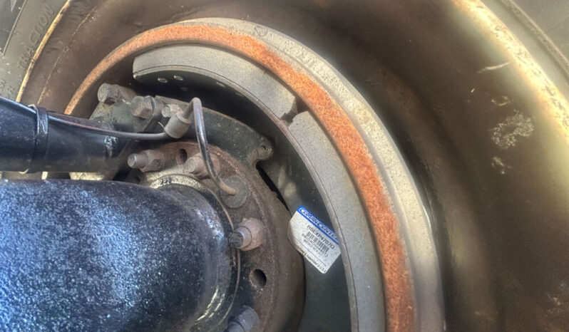 2018 VOLVO VNL64T730 W/70″ SLEEPER full