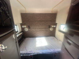 2018 VOLVO VNL64T730 W/70″ SLEEPER full