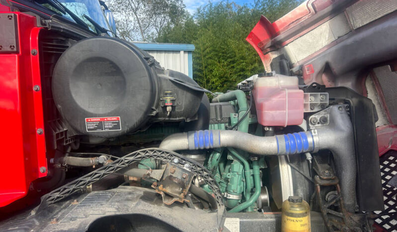 2018 VOLVO VNL64T730 W/70″ SLEEPER full