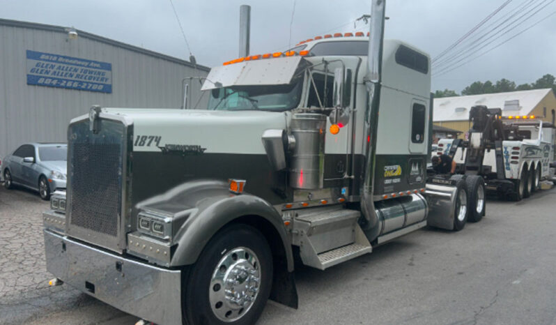 2000 KENWORTH W900L W/86” STUDIO SLEEPER full