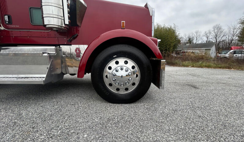 2017 KENWORTH W900 STUDIO SLEEPER W/186K MILES ON REMAN CUMMINS ISX 15 ENGINE full