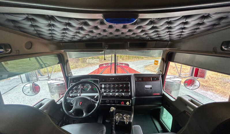 2017 KENWORTH W900 STUDIO SLEEPER W/186K MILES ON REMAN CUMMINS ISX 15 ENGINE full