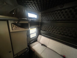 2017 KENWORTH W900 STUDIO SLEEPER W/186K MILES ON REMAN CUMMINS ISX 15 ENGINE full