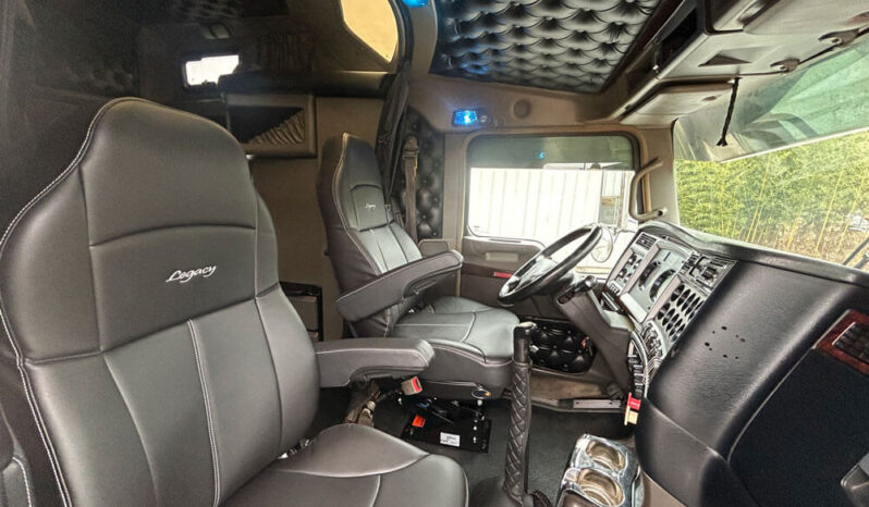 2017 KENWORTH W900 STUDIO SLEEPER W/186K MILES ON REMAN CUMMINS ISX 15 ENGINE full