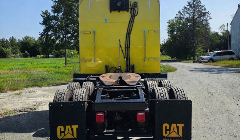 2003 PETERBILT 379EXHD W/86″ SLEEPER full