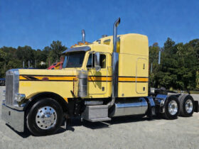 2003 PETERBILT 379EXHD W/86″ SLEEPER