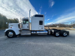 2021 KENWORTH W900L W/86″ RAISED ROOF SLEEPER full