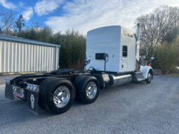 2021 KENWORTH W900L W/86″ RAISED ROOF SLEEPER full