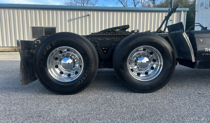 2021 KENWORTH W900L W/86″ RAISED ROOF SLEEPER full