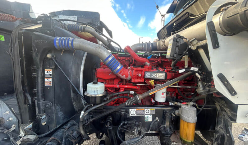 2021 KENWORTH W900L W/86″ RAISED ROOF SLEEPER full