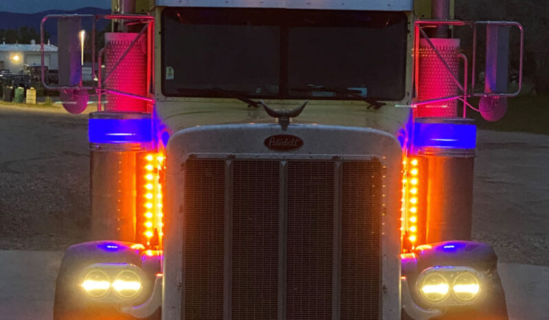 2003 PETERBILT 379EXHD W/86″ SLEEPER full