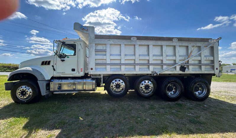 2014 MACK GU713 QUAD-AXLE DUMP TRUCK full