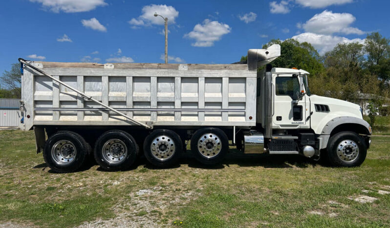 2014 MACK GU713 QUAD-AXLE DUMP TRUCK full
