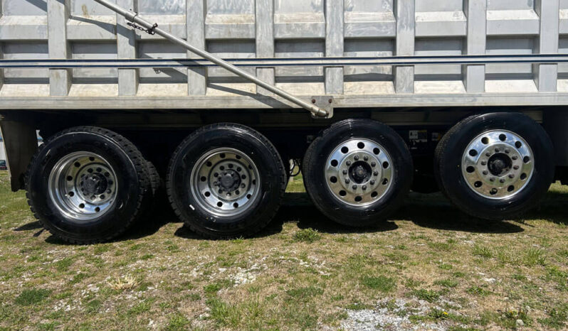 2014 MACK GU713 QUAD-AXLE DUMP TRUCK full