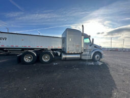 2014 PETERBILT 579 W/ 143K MILES ON CERTIFIED OVERHAUL full