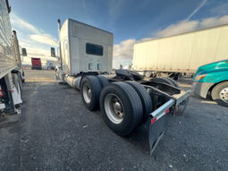 2014 PETERBILT 579 W/ 143K MILES ON CERTIFIED OVERHAUL full