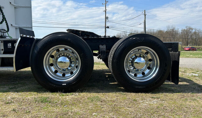 2004 PETERBILT 379 W/49K MILES ON CERTIFIED OVERHAUL full