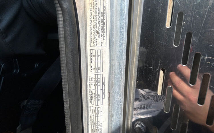 2004 PETERBILT 379 W/49K MILES ON CERTIFIED OVERHAUL full