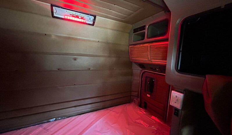 2004 PETERBILT 379 W/49K MILES ON CERTIFIED OVERHAUL full