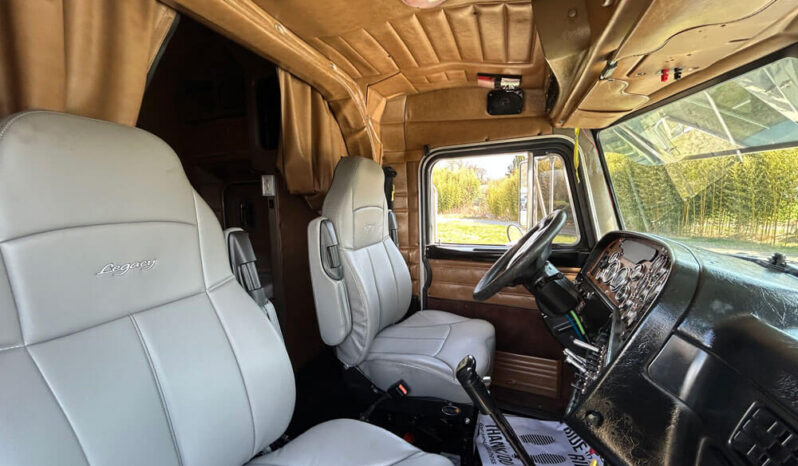 2004 PETERBILT 379 W/49K MILES ON CERTIFIED OVERHAUL full