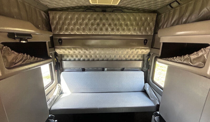 2004 KENWORTH W900 W/90K ON CERTIFIED CUMMINS OVERHAUL full