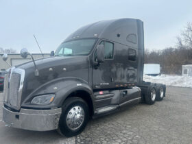 2013 KENWORTH T700 W/60K MILES ON OVERHAUL